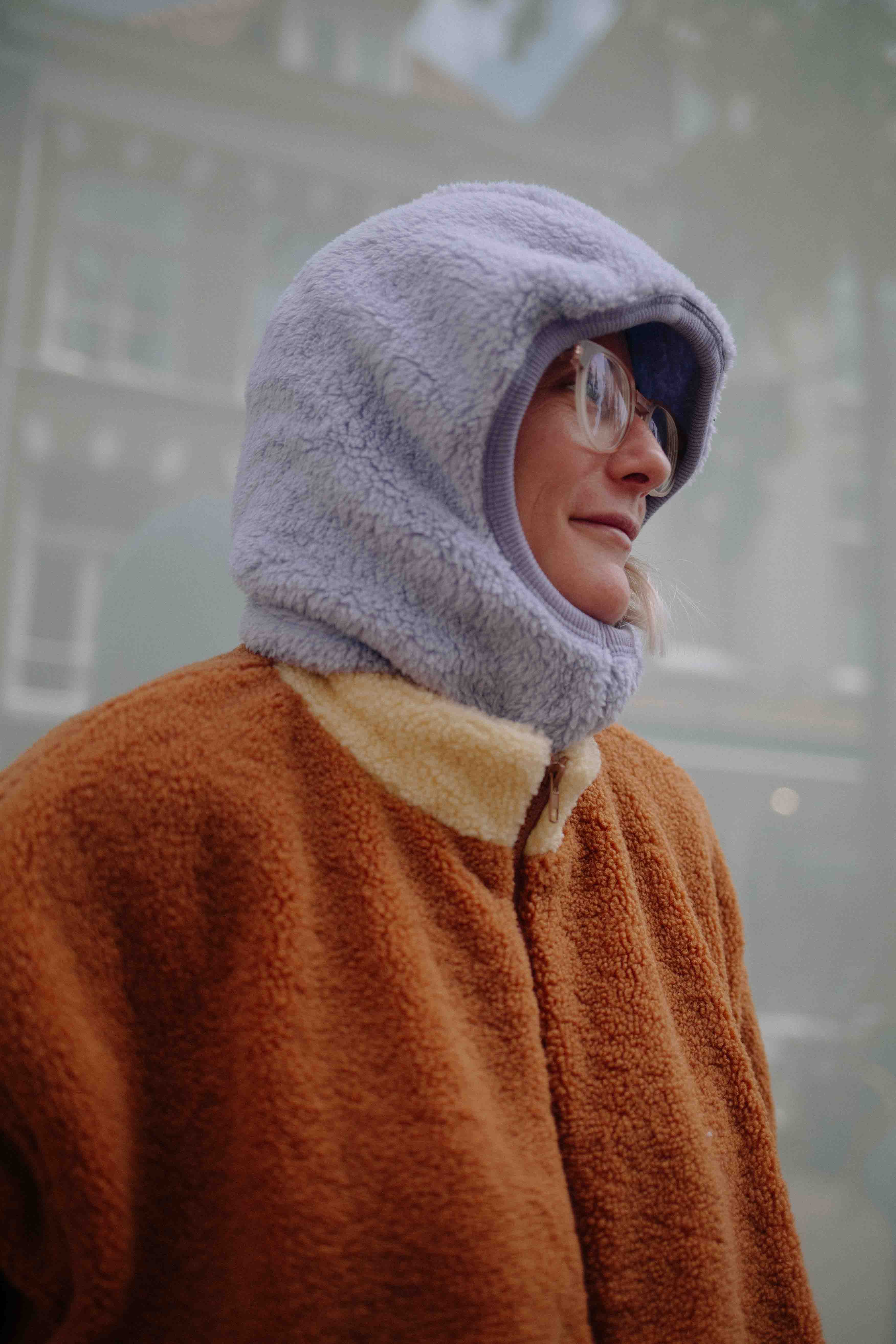 PURPLE BALACLAVA WOMAN - Image 3