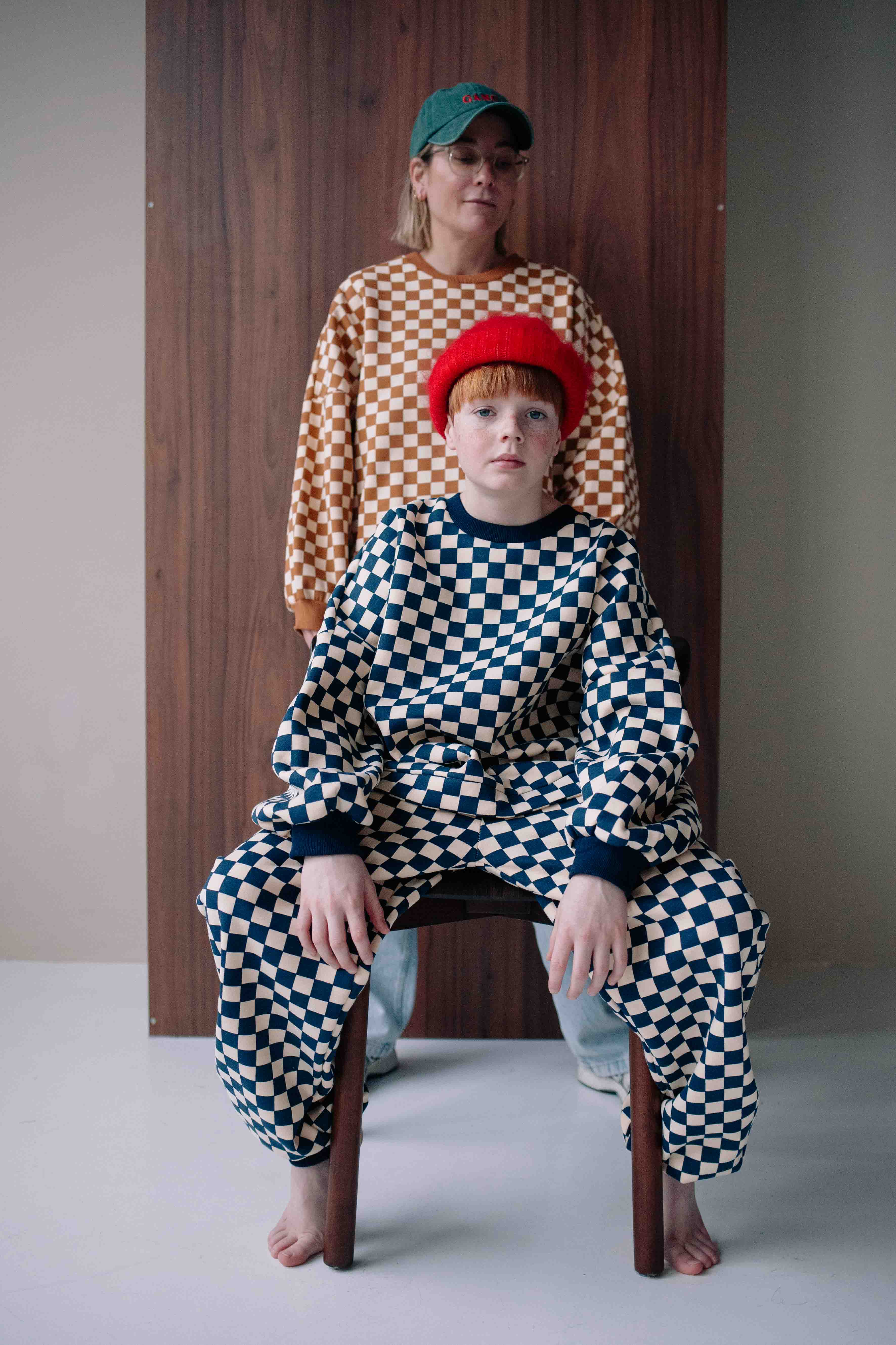 BROWN CHECKERS SET WOMAN - Image 4