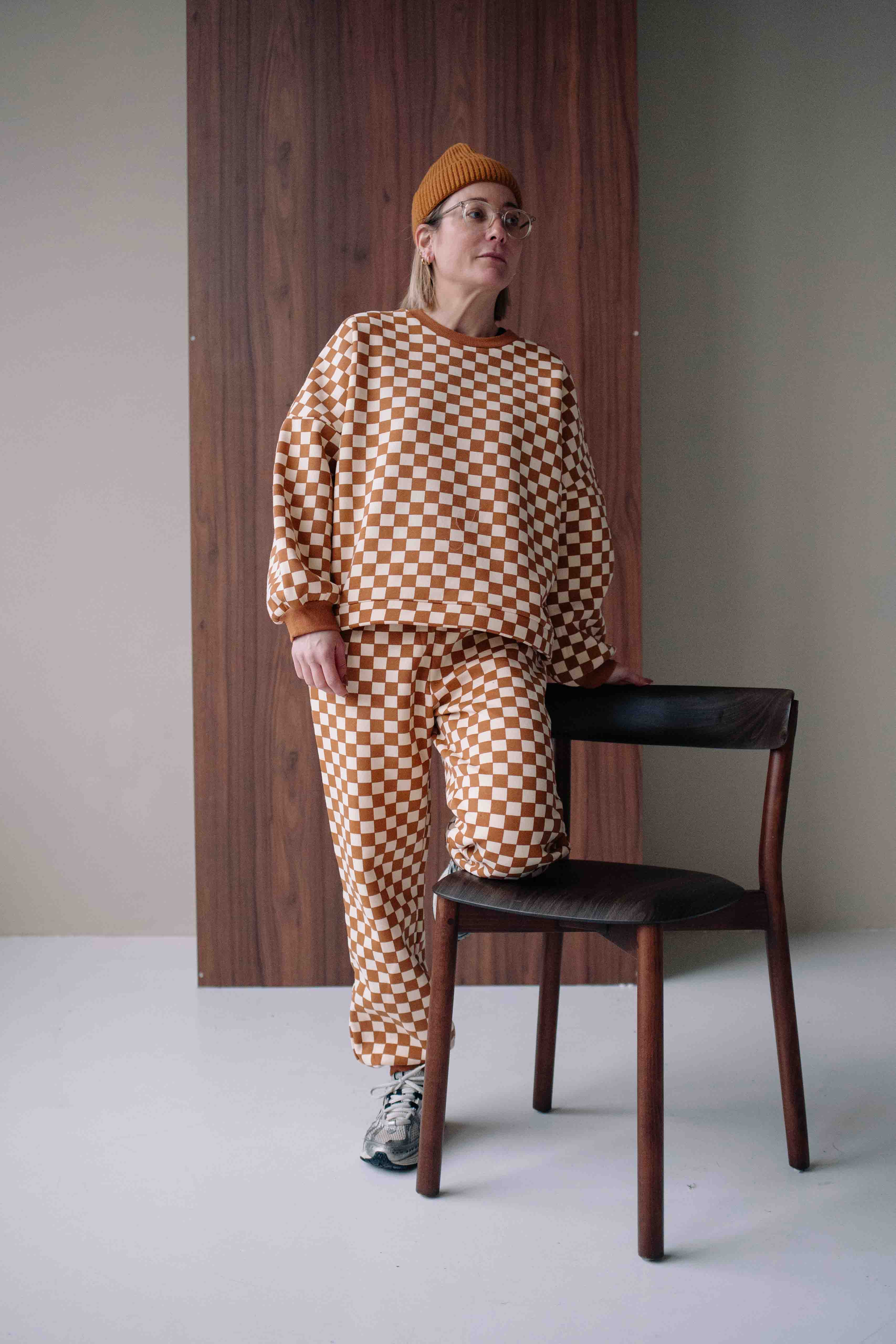 BROWN CHECKERS SET WOMAN - Image 7