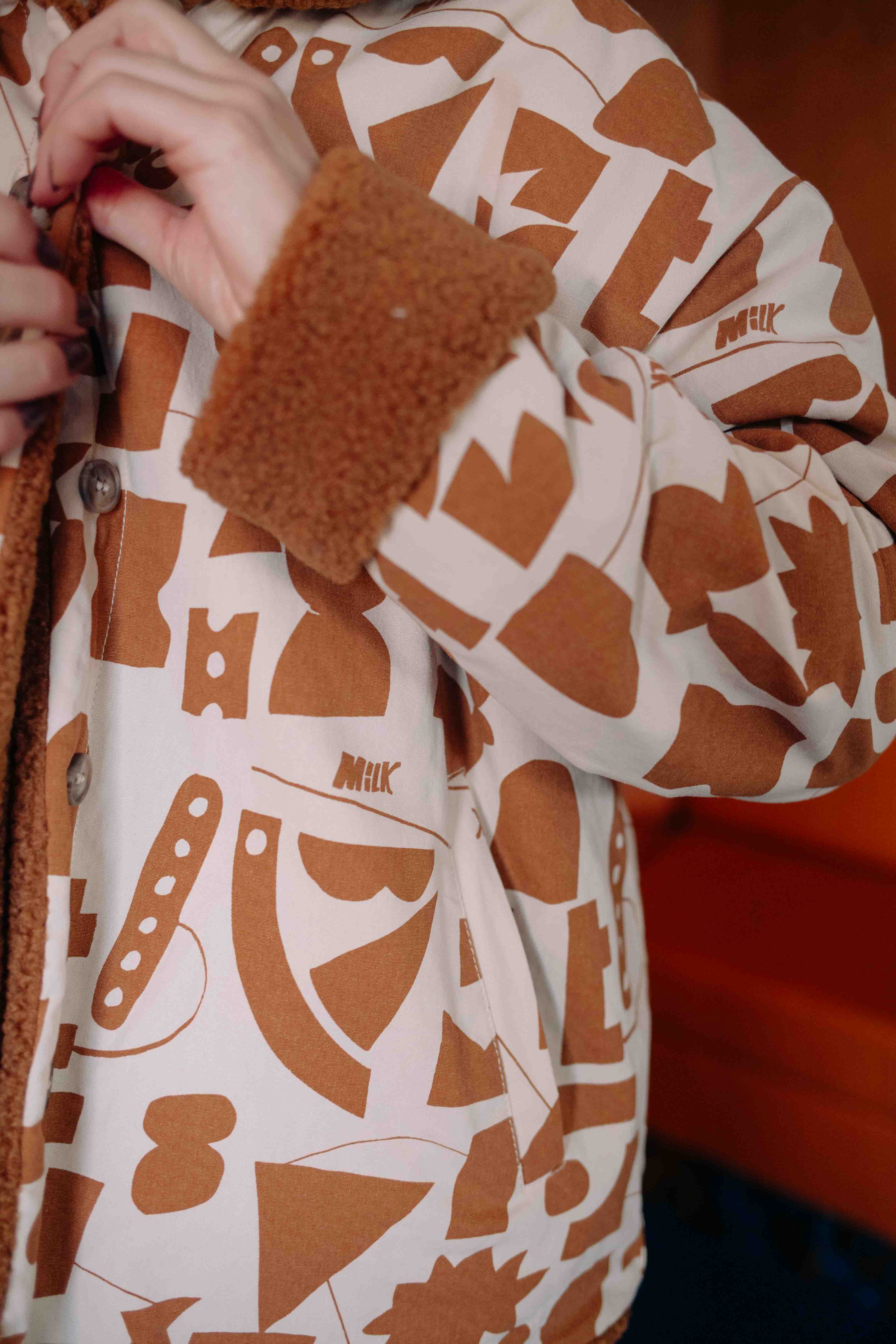 FLUFFY CHOCOLATE MILK COAT WOMAN - Image 3