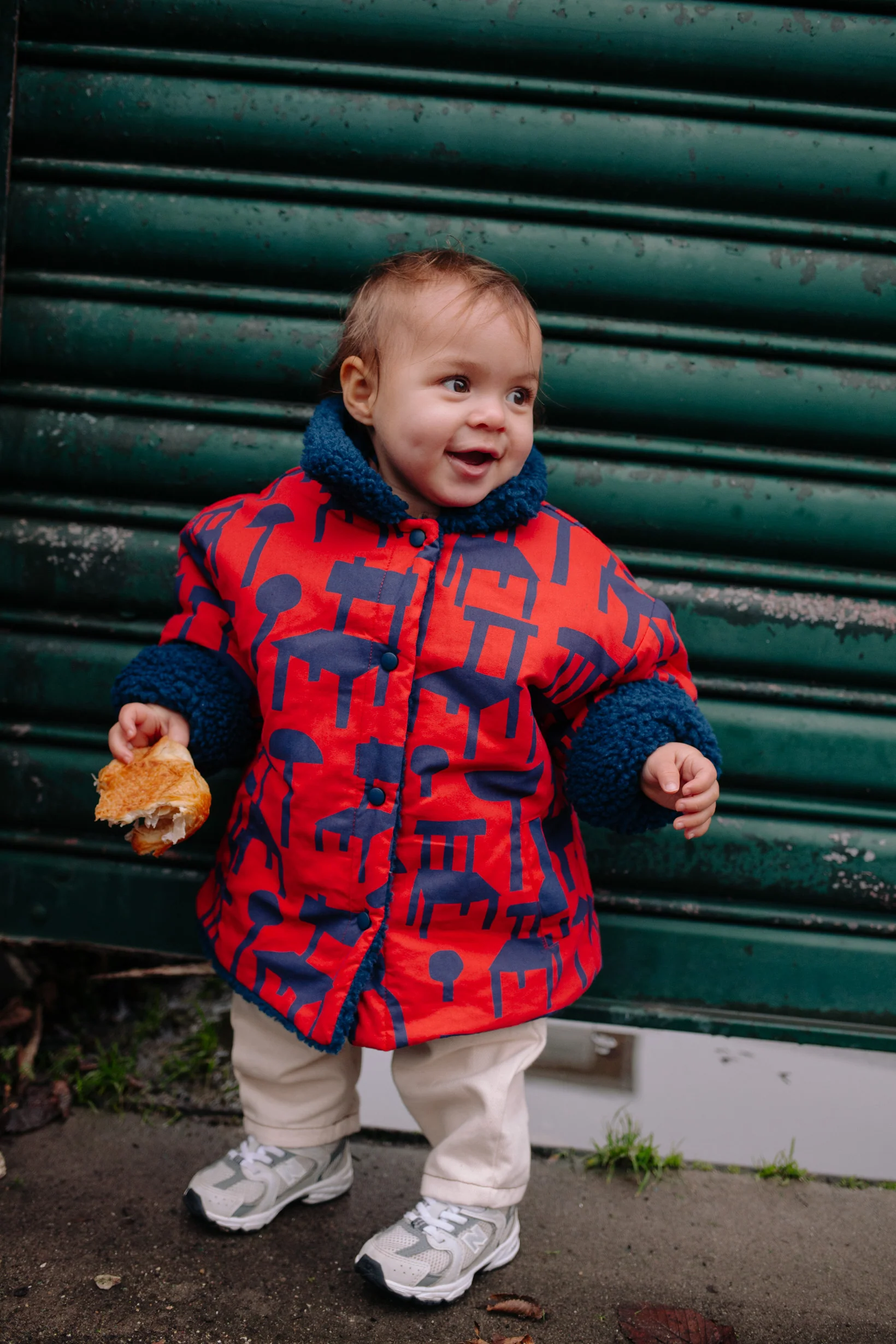 RED DANCING CHAIRS JACKET - Image 10