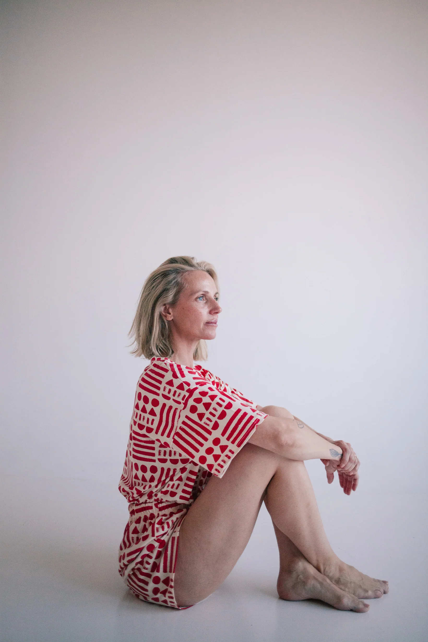 RED EMBER SET WOMAN - Image 3