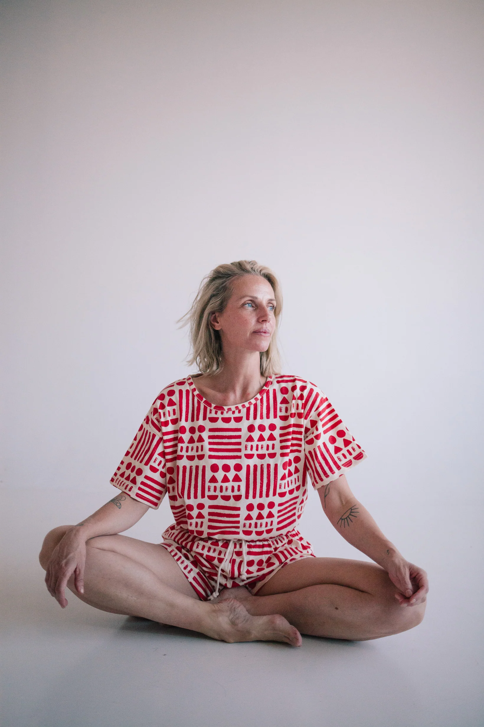 RED EMBER SET WOMAN - Image 7