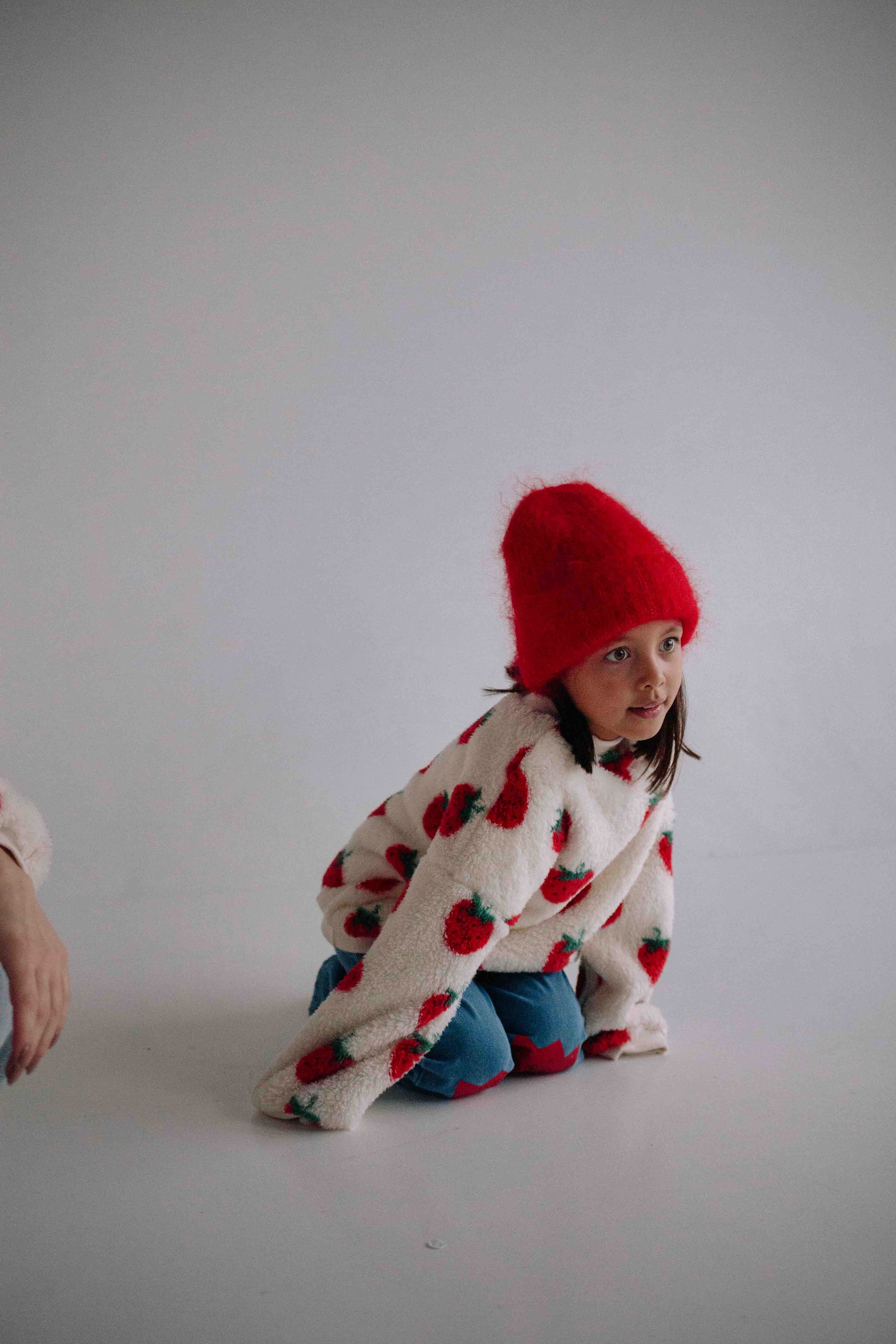 STRAWBERRY SWEATSHIRT - Image 5