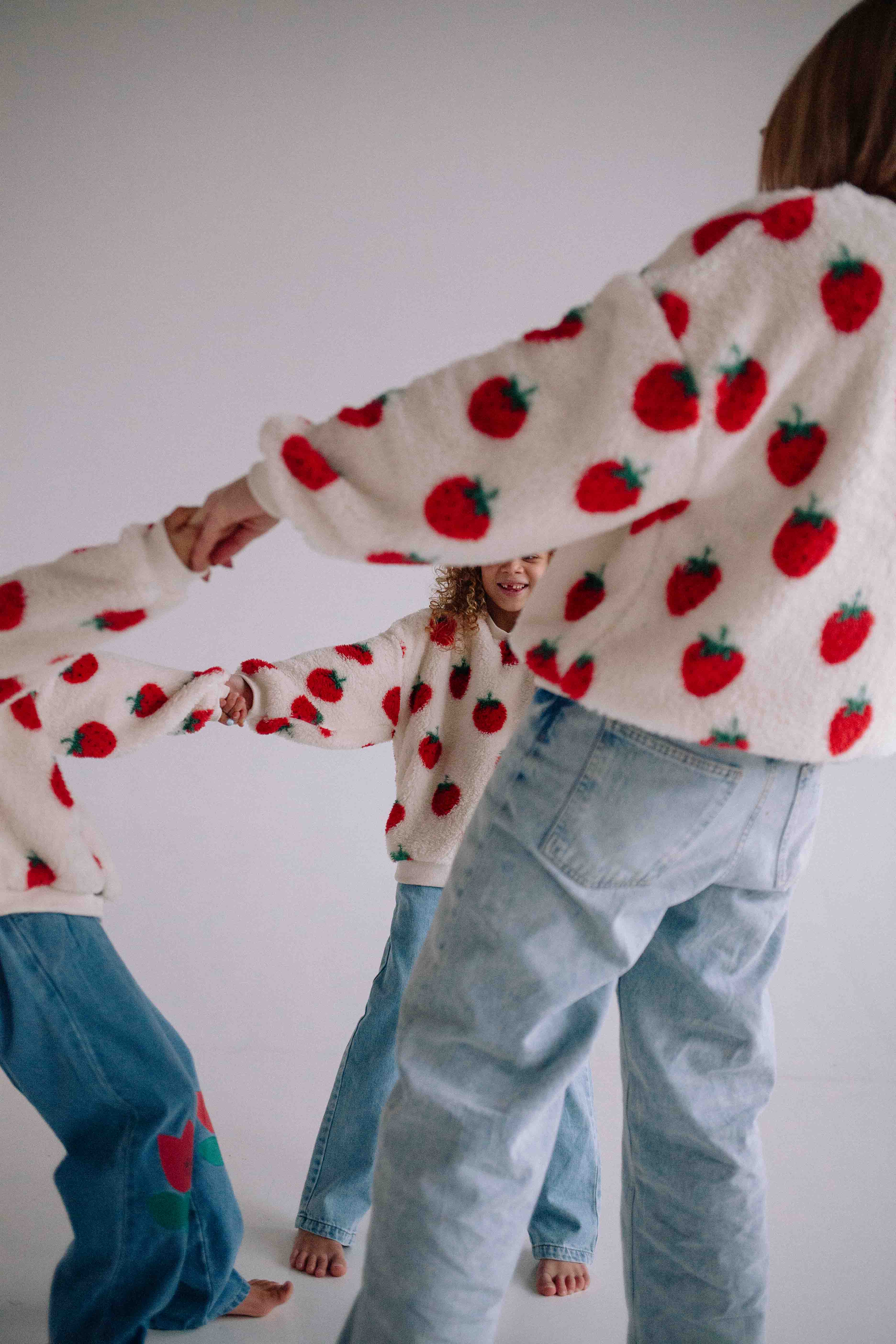 STRAWBERRY SWEATSHIRT - Image 7
