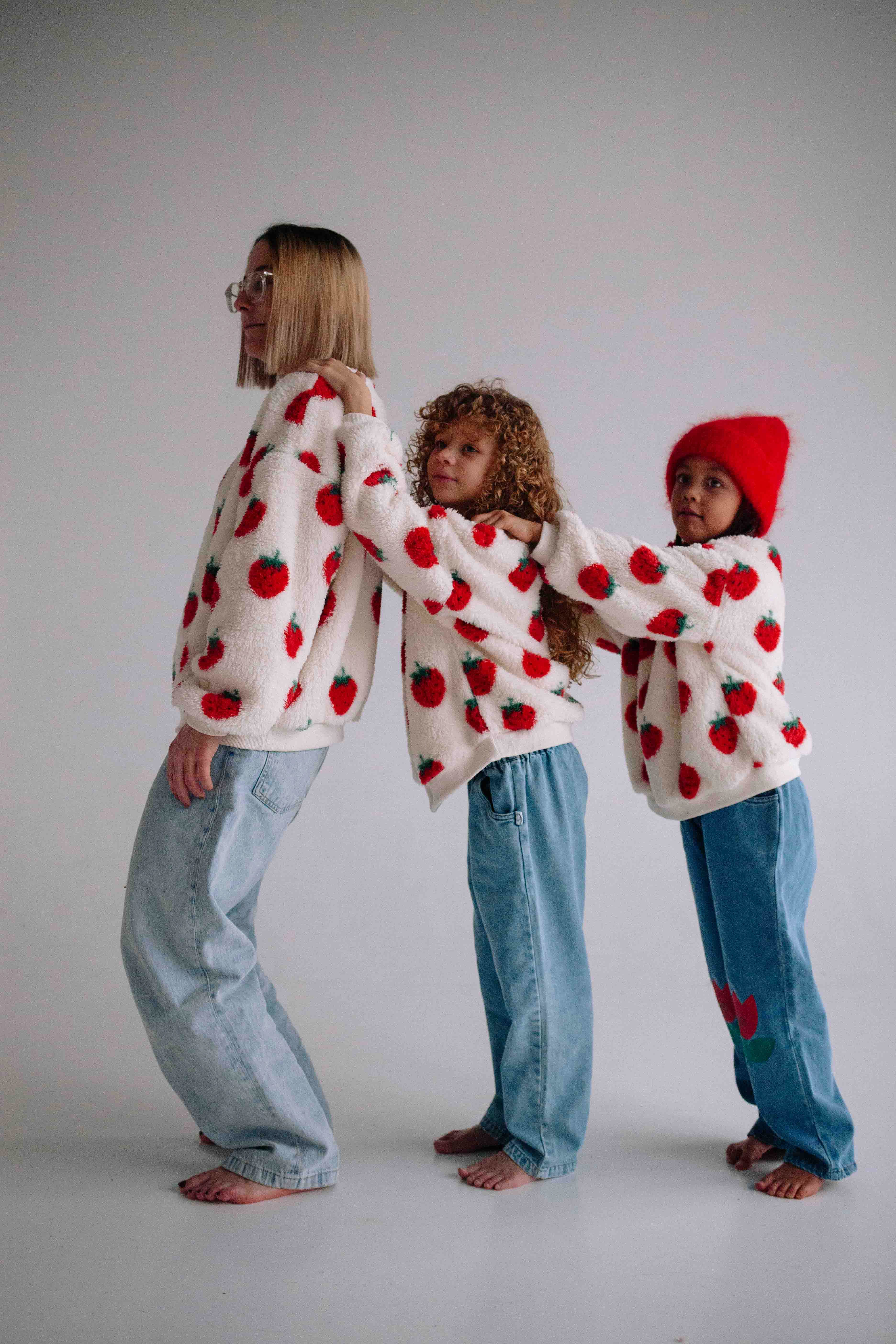 STRAWBERRY SWEATSHIRT - Image 8